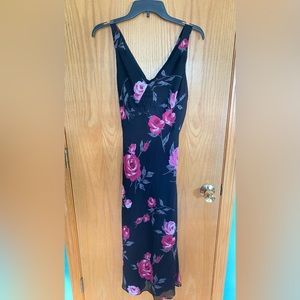 Black Floral V-Neck Maxi Dress with Pink Roses